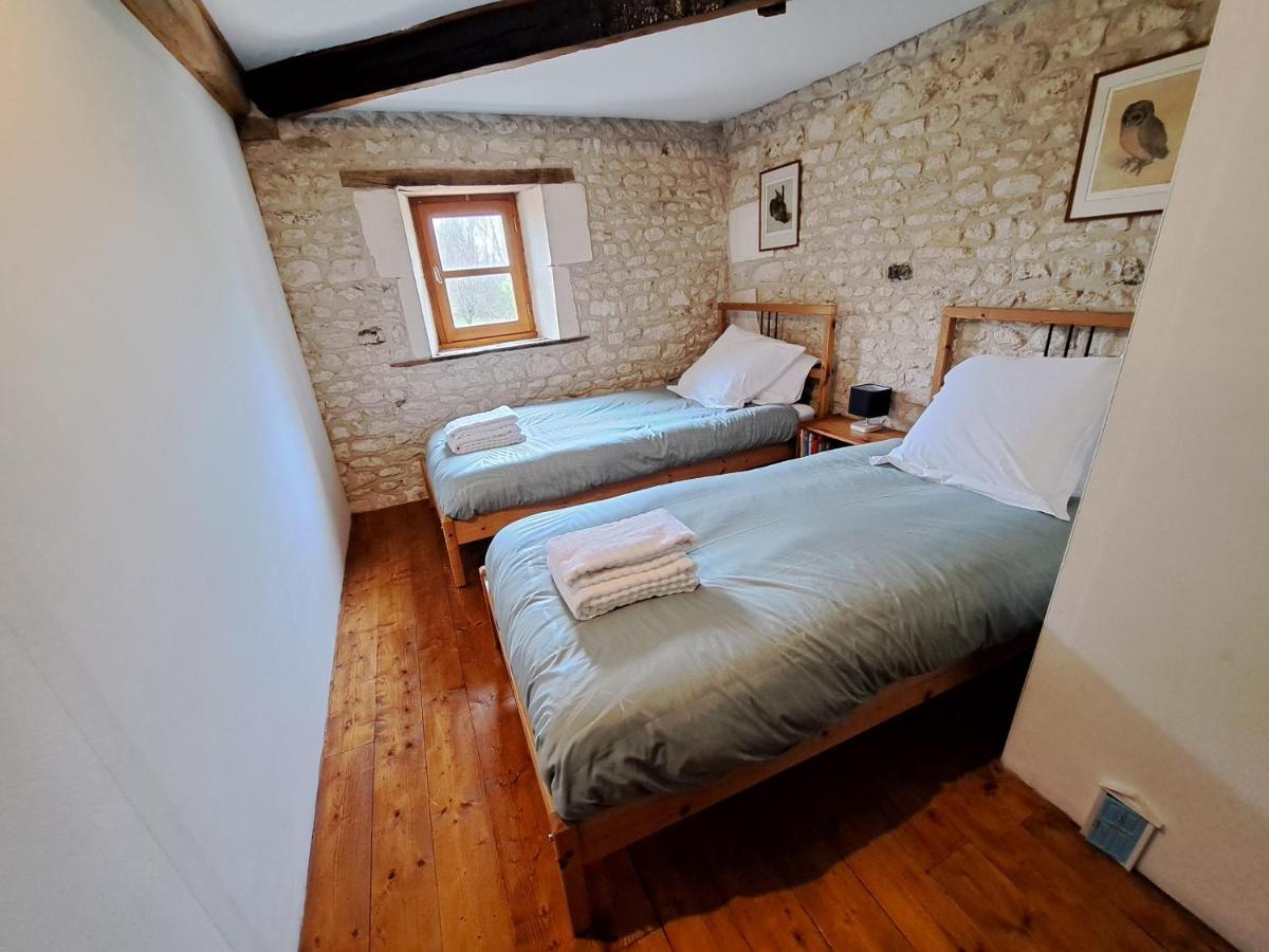 Le Moulin Etourneau - 3 Gites Avec 2 Piscines Champagnac  Экстерьер фото
